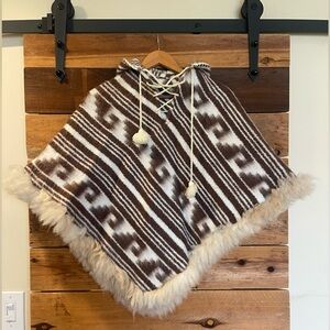 Vtg 70’s Ethnic Handmade virgin wool Hooded Aztec Patterned Poncho